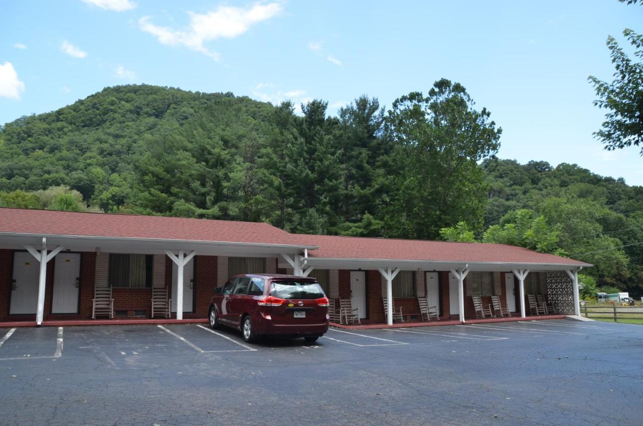 Travelowes Motel - Maggie Valley Zewnętrze zdjęcie